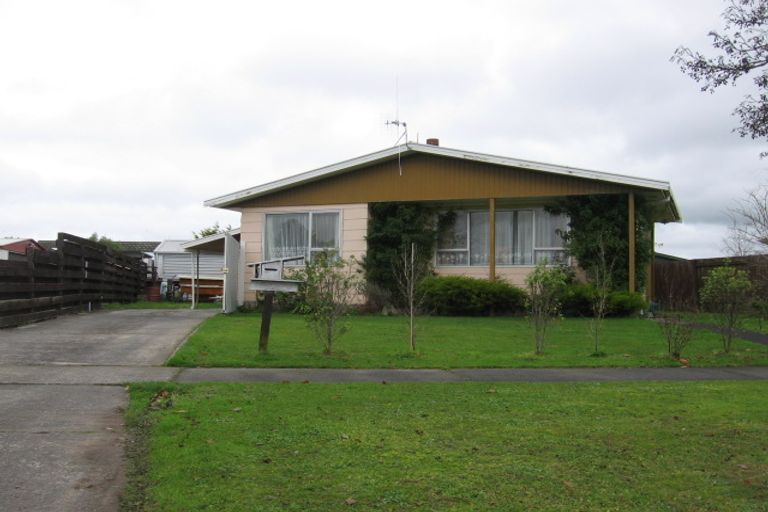 Photo of property in 22 Hillcrest Drive, Kelvin Grove, Palmerston North, 4414