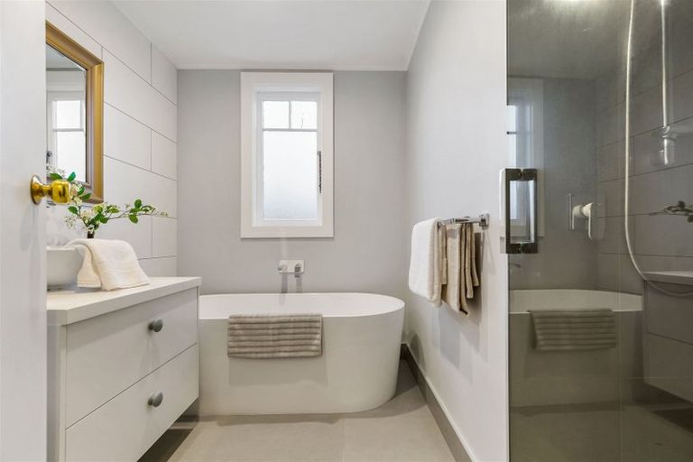 Photo of property in 1/23 Brandon Road, Glen Eden, Auckland, 0602