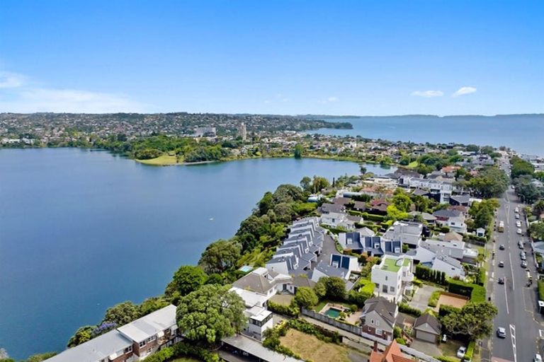 Photo of property in 204 Hurstmere Road, Takapuna, Auckland, 0622