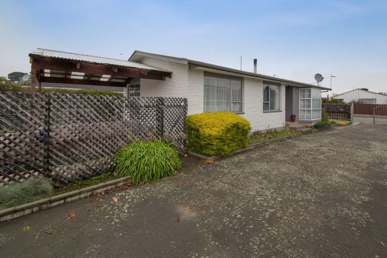 Photo of property in 27 Bayswater Crescent, Bromley, Christchurch, 8062