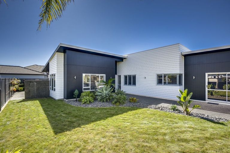 Photo of property in 14 Pacific Avenue, Poraiti, Napier, 4112