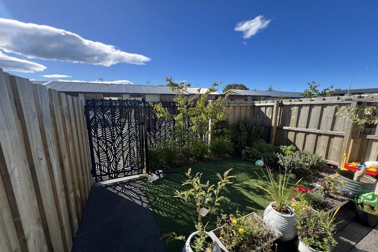 Photo of property in 1/21 Siddal Place, Richmond, Christchurch, 8013