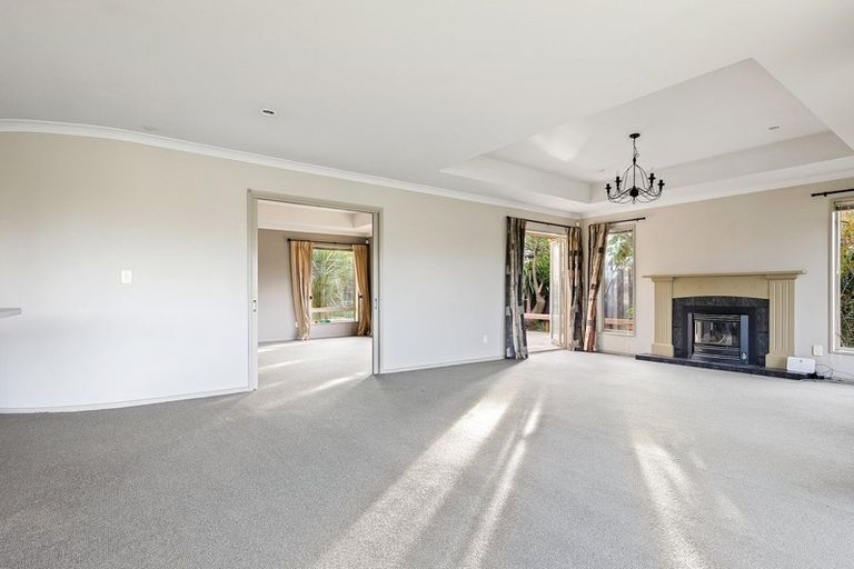 Photo of property in 2 Tanu Place, Parklands, Christchurch, 8083