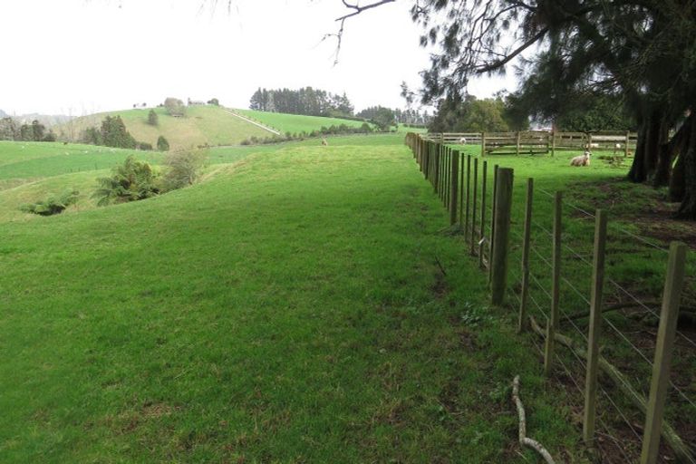 Photo of property in 24 Falls Road, Hunua, Papakura, 2583