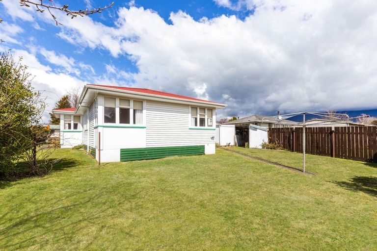 Photo of property in 13 Hingaia Street, Turangi, 3334