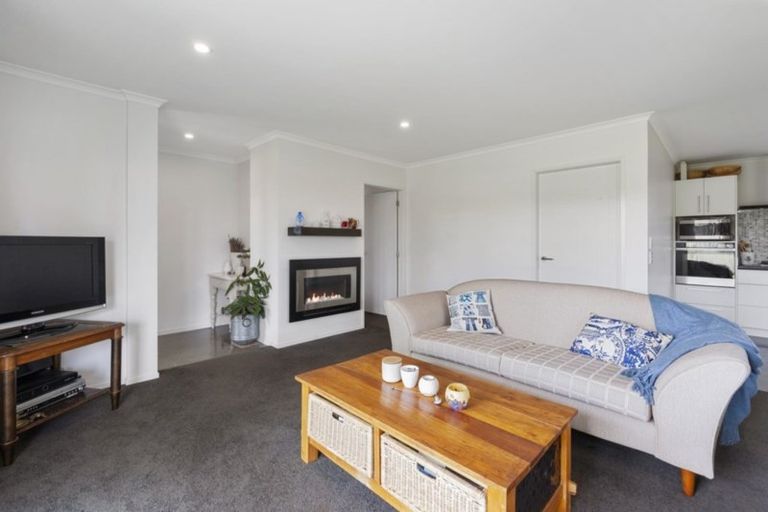 Photo of property in 3 Montgomery Crescent, Kinloch, Taupo, 3377