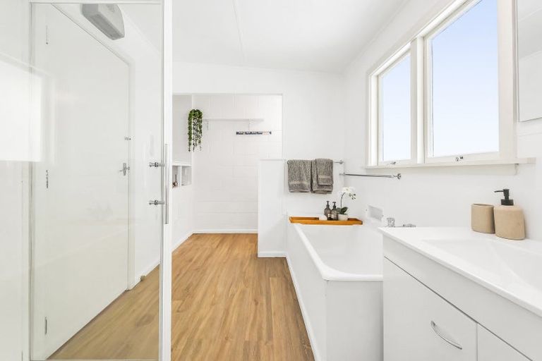 Photo of property in 113a Fisher Avenue, Beckenham, Christchurch, 8023