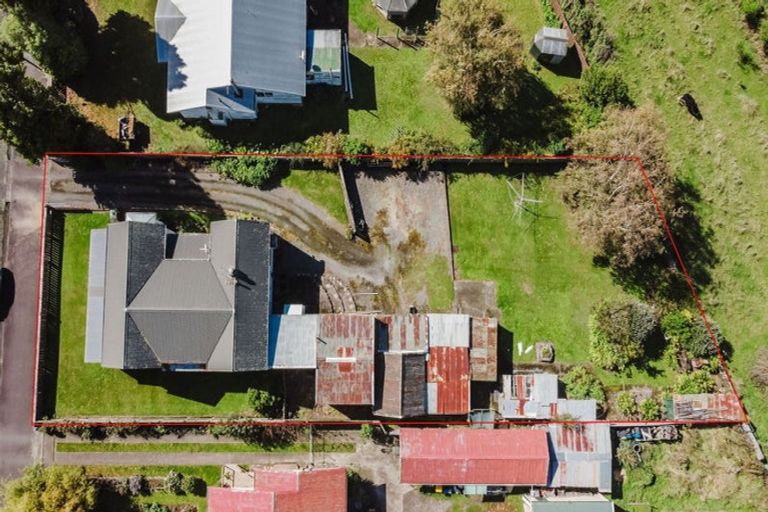 Photo of property in 9 Rawhiti Street, Dannevirke, 4930