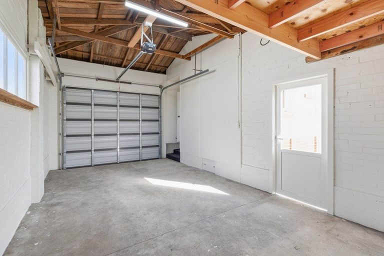 Photo of property in 23 Crombie Street, Gore, 9710