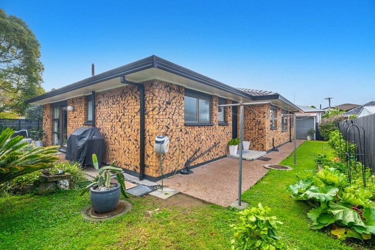 Photo of property in 18a Sunnyside Crescent, Papatoetoe, Auckland, 2025