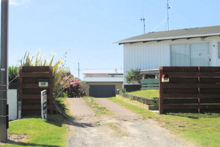 Photo of property in 60b Percy Road, Papamoa Beach, Papamoa, 3118