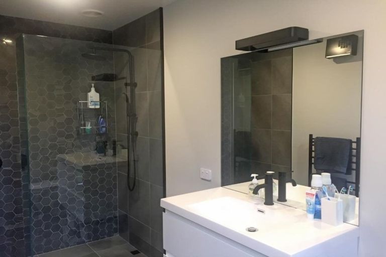 Photo of property in 21 Pennycook Place, Lake Hawea, Wanaka, 9382