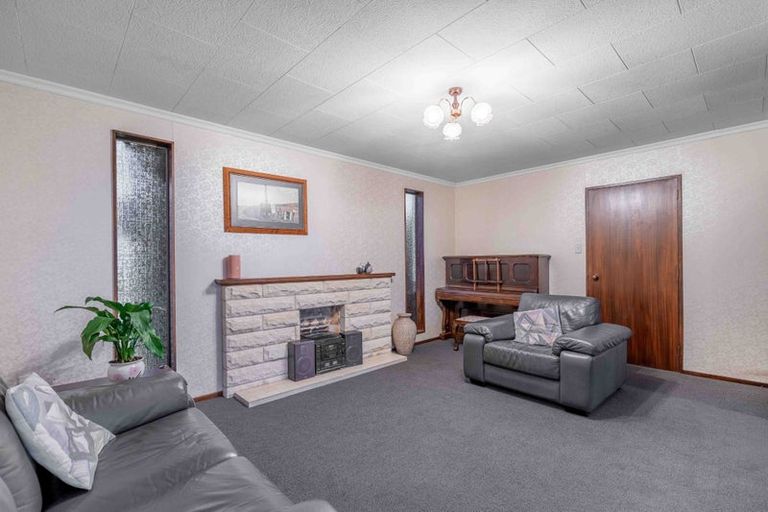 Photo of property in 11 Devon Street, Riversdale, 9776