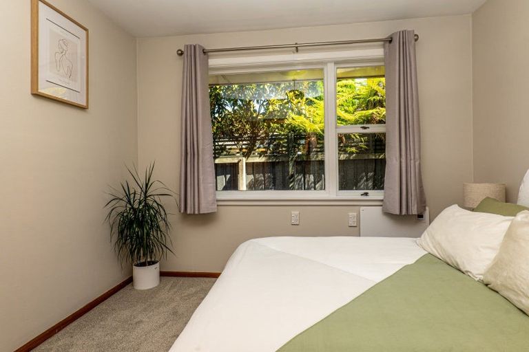 Photo of property in 44 Sevenoaks Drive, Bryndwr, Christchurch, 8053