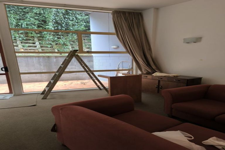 Photo of property in Sirocco Apartments, 402/8 Church Street, Wellington Central, Wellington, 6011