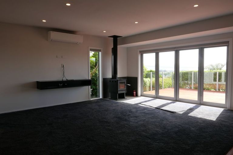 Photo of property in 11 Kotare Street, Waikanae, 5036
