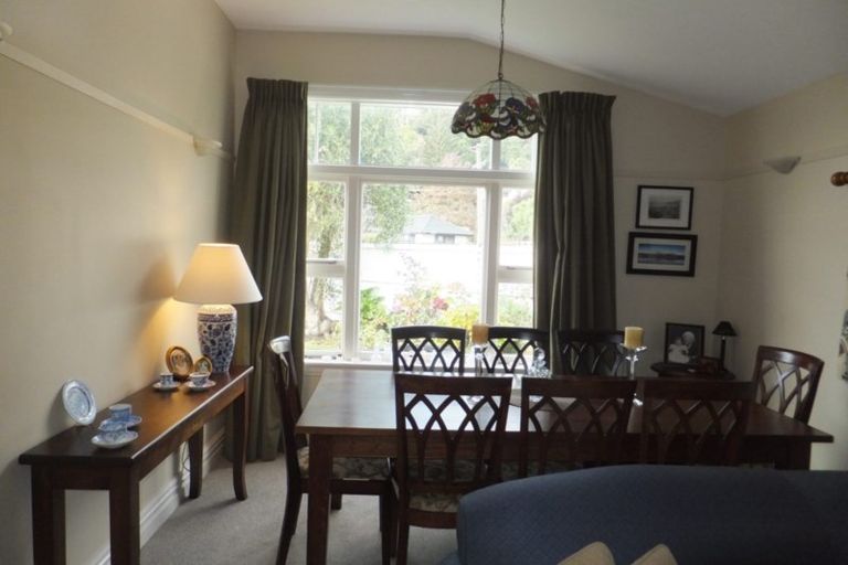 Photo of property in 26 Augusta Street, Redcliffs, Christchurch, 8081