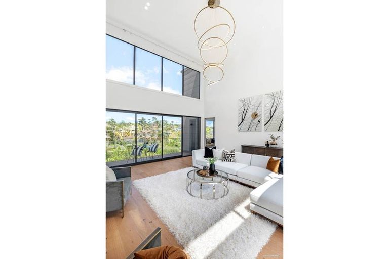 Photo of property in 5 Third Fairway Place, Albany, Auckland, 0632