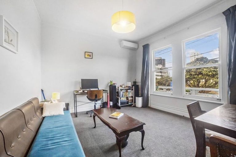 Photo of property in 142 Tinakori Road, Thorndon, Wellington, 6011