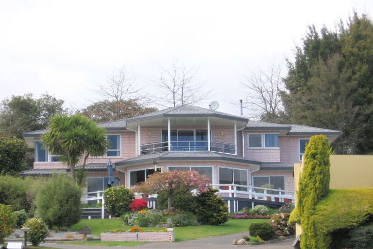 Photo of property in 39 Arrowsmith Avenue, Waipahihi, Taupo, 3330