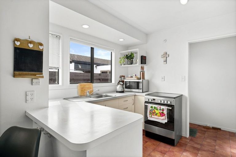 Photo of property in 14a Ngarimu Place, Mount Maunganui, 3116