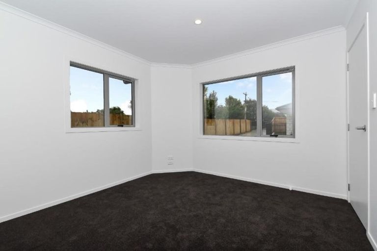 Photo of property in 4/56 Sandwich Road, Saint Andrews, Hamilton, 3200