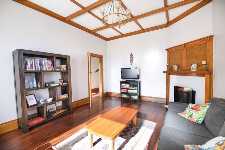 Photo of property in 2 Todd Street, Napier South, Napier, 4110