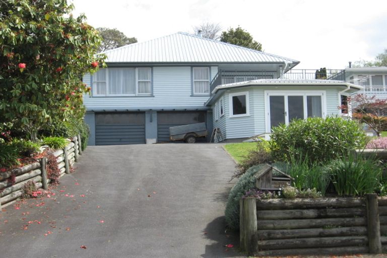 Photo of property in 202 Kawaha Point Road, Kawaha Point, Rotorua, 3010