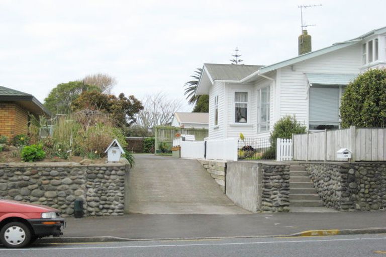 Photo of property in 23 Mangorei Road, Strandon, New Plymouth, 4312