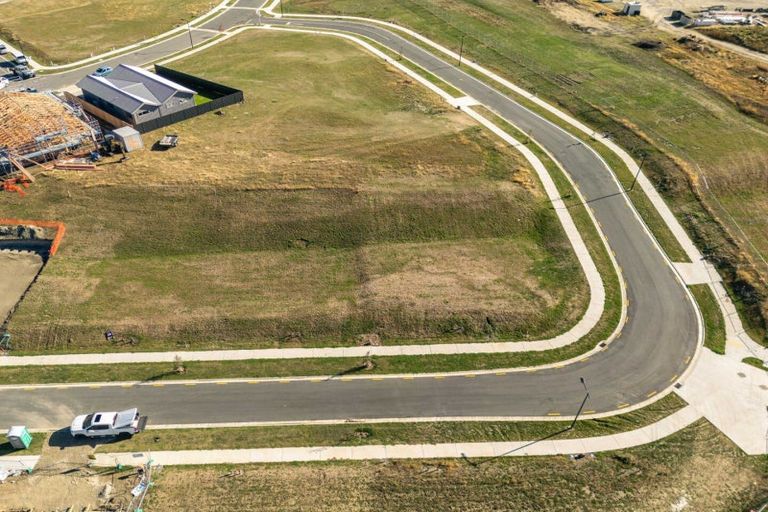 Photo of property in 13 Simpson Crescent, Wanaka, 9305