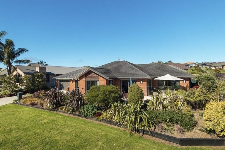 Photo of property in 1 Ludlow Place, Pukekohe, 2120