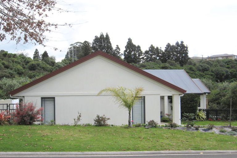 Photo of property in 15 Rothesay Lane, Bethlehem, Tauranga, 3110