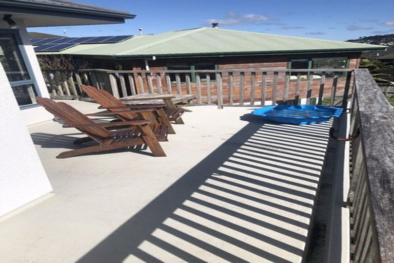 Photo of property in 5 Nether Green Crescent, Johnsonville, Wellington, 6037