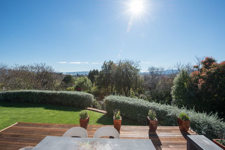 Photo of property in 8 Braeside, Kinmont Park, Mosgiel, 9024