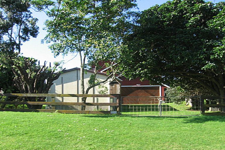 Photo of property in 16 Skippers Road, Opito Bay, Whitianga, 3592