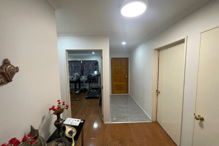 Photo of property in 5 Hawkley Close, Flat Bush, Auckland, 2019