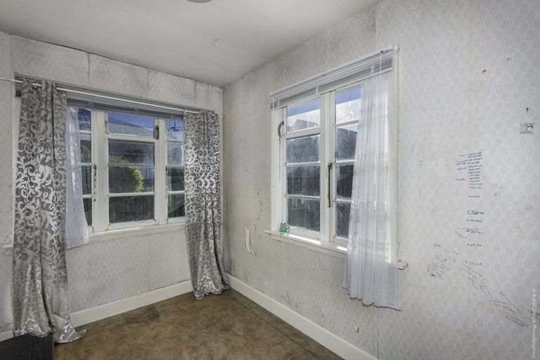 Photo of property in 2/102 Yaldhurst Road, Sockburn, Christchurch, 8042