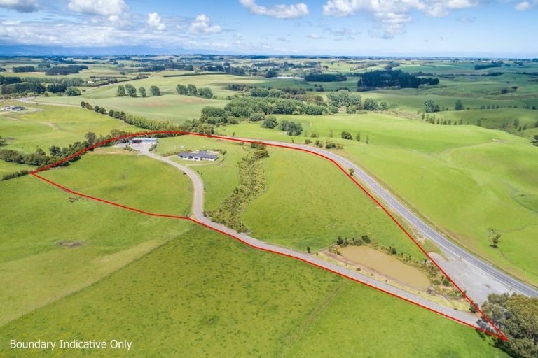 Photo of property in 760 Halcombe Road, Halcombe, Feilding, 4775