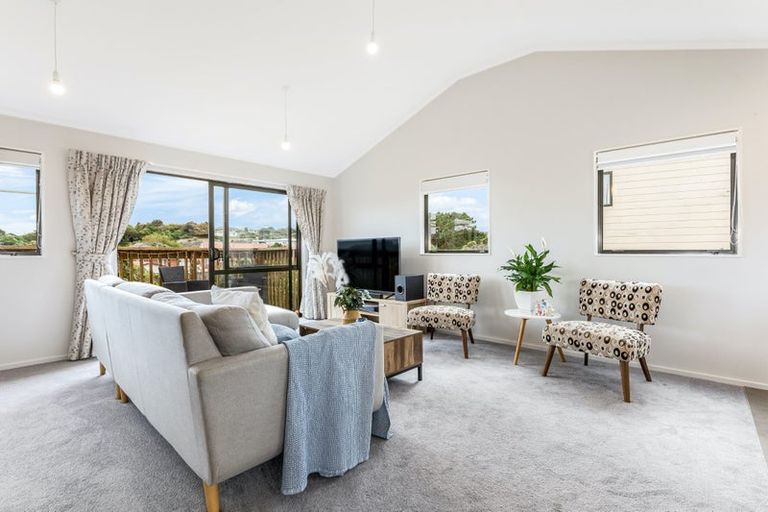 Photo of property in 16 Morere Street, Titahi Bay, Porirua, 5022