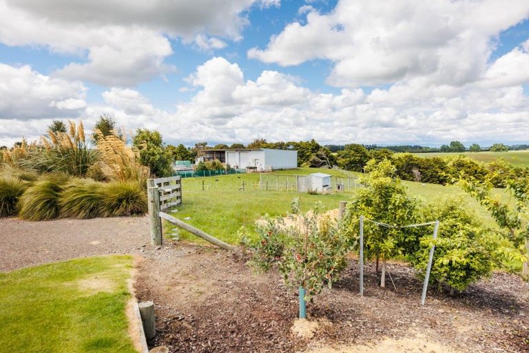 Photo of property in 760 Halcombe Road, Halcombe, Feilding, 4775