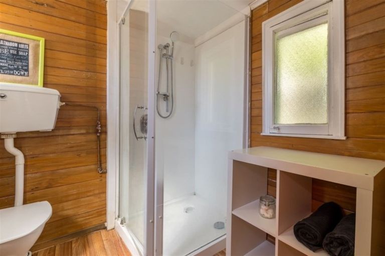 Photo of property in 52 Glen Road, Mornington, Dunedin, 9011