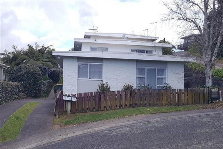 Photo of property in 7 Fairview Place, Westown, New Plymouth, 4310