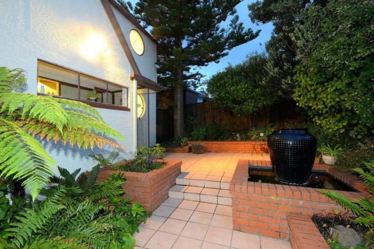 Photo of property in 31 Marama Crescent, Mount Pleasant, Christchurch, 8081