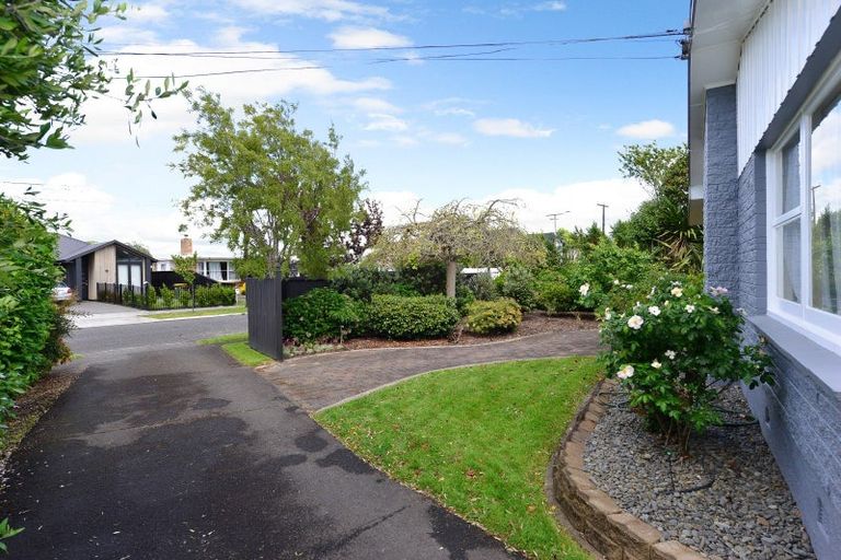 Photo of property in 44 Tudor Crescent, Chedworth, Hamilton, 3210