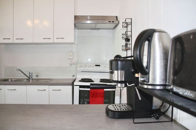 Photo of property in 2 Nikau Street, Newtown, Wellington, 6021