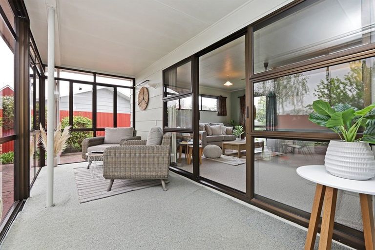 Photo of property in 22 Perry Crescent, Greenmeadows, Napier, 4112