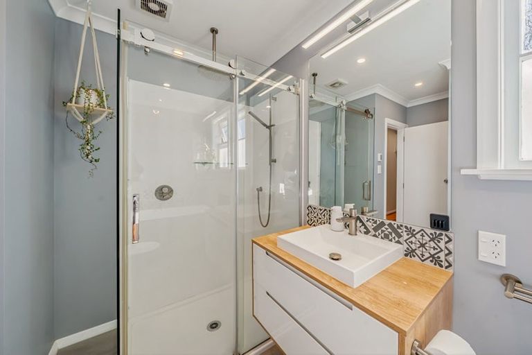 Photo of property in 8 Tui Grove, Elderslea, Upper Hutt, 5018