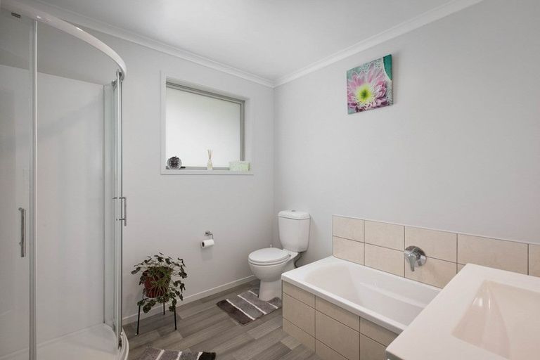 Photo of property in 78 Fairfax Crescent, Pyes Pa, Tauranga, 3112