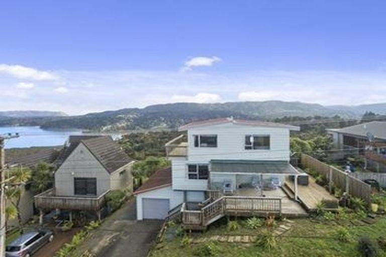 Photo of property in 113 Victory Road, Laingholm, Auckland, 0604