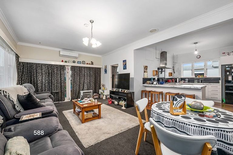 Photo of property in 588 Fergusson Drive, Trentham, Upper Hutt, 5018